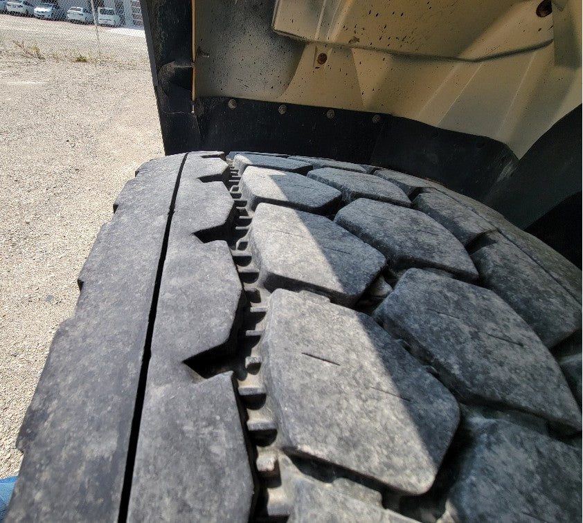 2013 7600 International **Chassis Only**